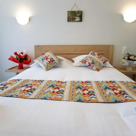 Hotel Sables D'or 2*